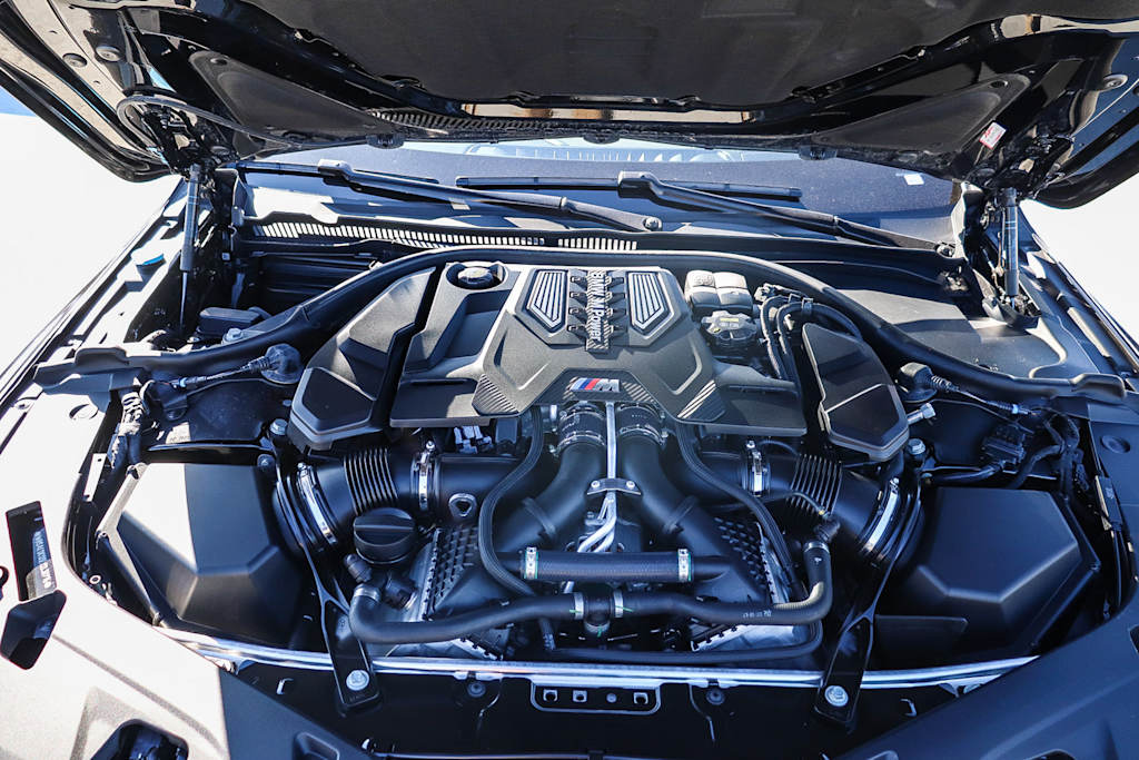 Thumbnail: 2020 BMW M8 - 41