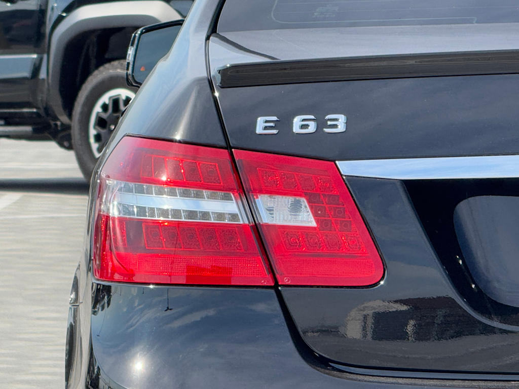 2012 Mercedes-Benz E-Class AMG E 63 18