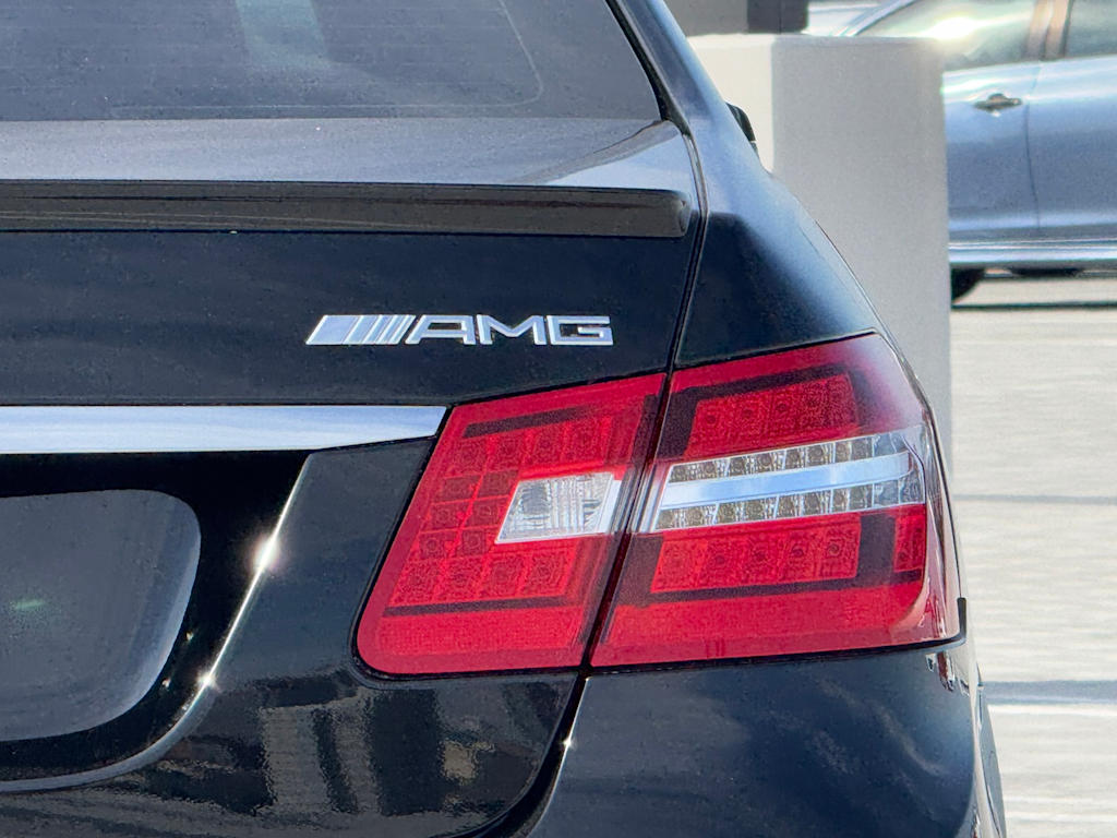 2012 Mercedes-Benz E-Class AMG E 63 19