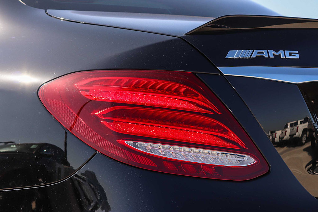 Thumbnail: 2019 Mercedes-Benz E-Class - 22