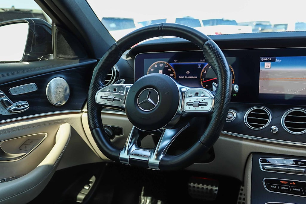 Thumbnail: 2019 Mercedes-Benz E-Class - 9