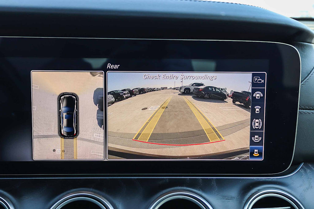 Thumbnail: 2019 Mercedes-Benz E-Class - 32