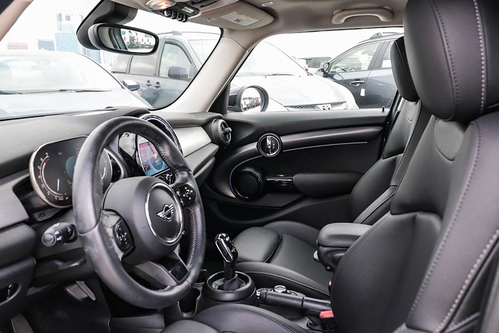 Thumbnail: 2023 MINI Cooper - 9