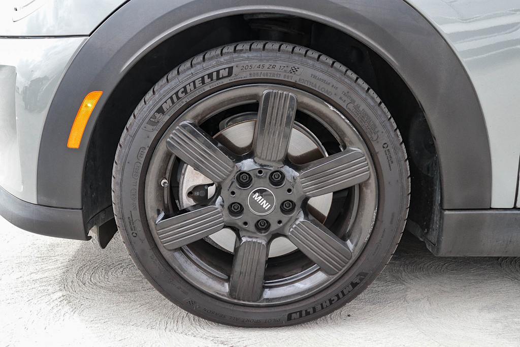 Thumbnail: 2023 MINI Cooper - 21