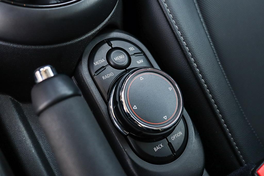 Thumbnail: 2018 MINI Cooper - 31