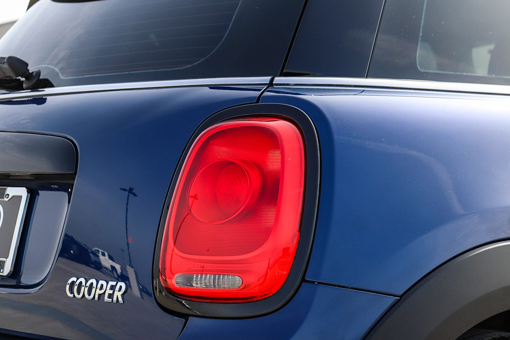 Thumbnail: 2018 MINI Cooper - 23