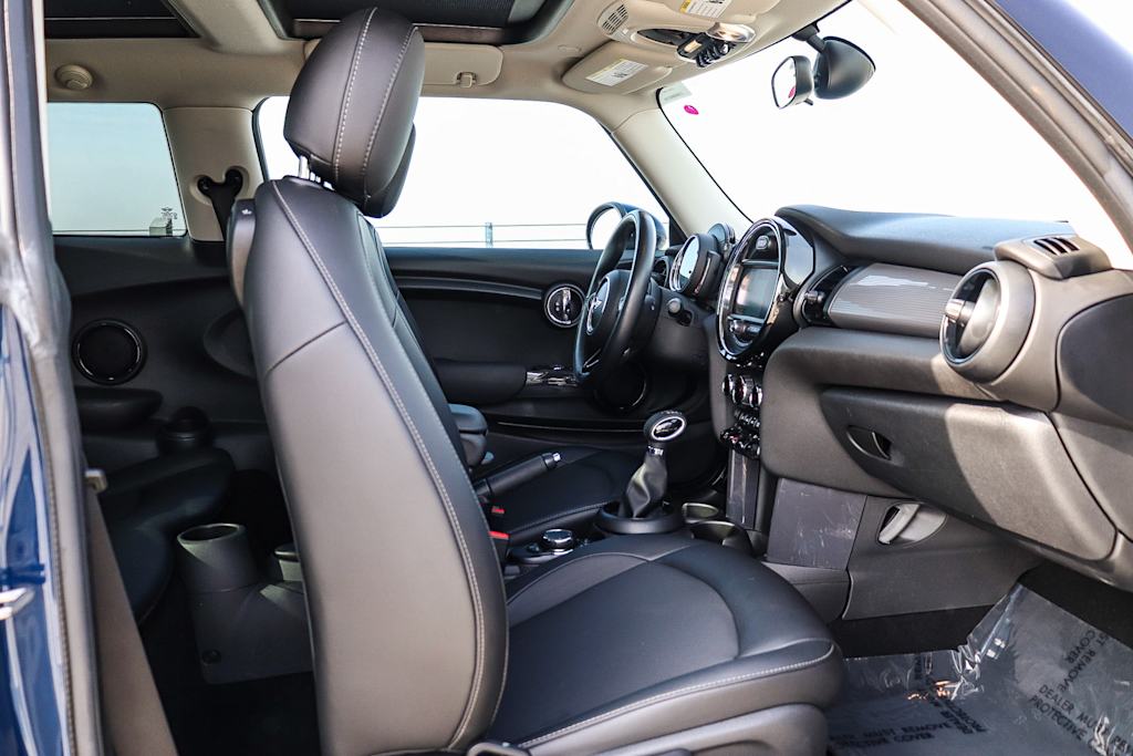 Thumbnail: 2018 MINI Cooper - 30