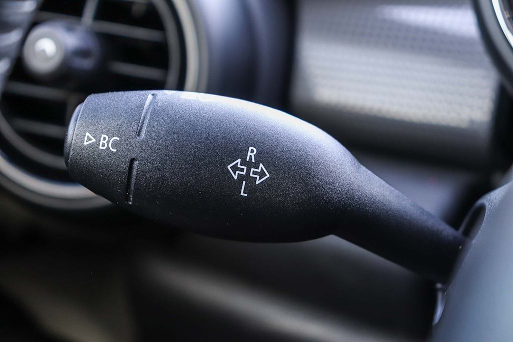 Thumbnail: 2020 MINI Cooper - 35