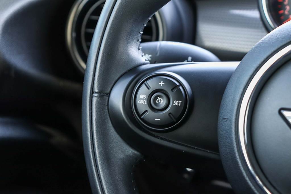 Thumbnail: 2020 MINI Cooper - 28