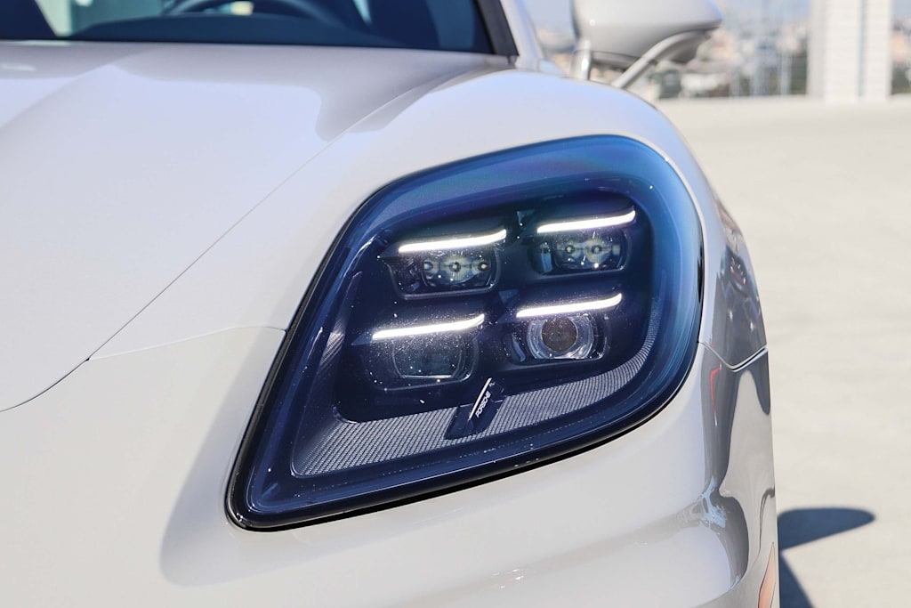 Thumbnail: 2025 Porsche Panamera - 18