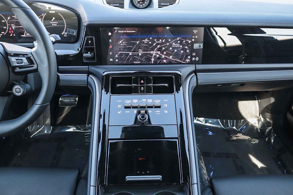 Thumbnail: 2025 Porsche Panamera - 8