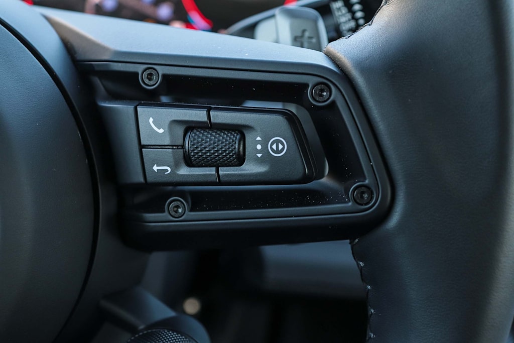 Thumbnail: 2025 Porsche Panamera - 27