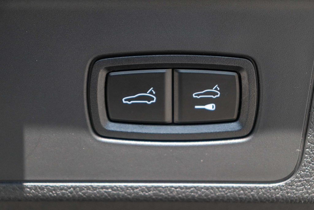 Thumbnail: 2025 Porsche Panamera - 41