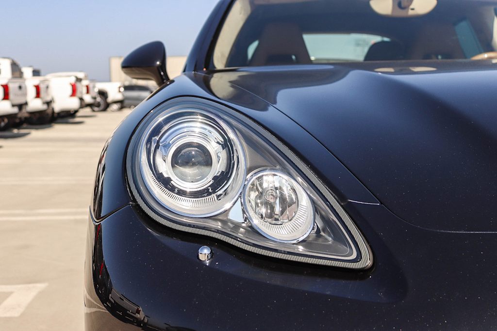 Thumbnail: 2011 Porsche Panamera - 19