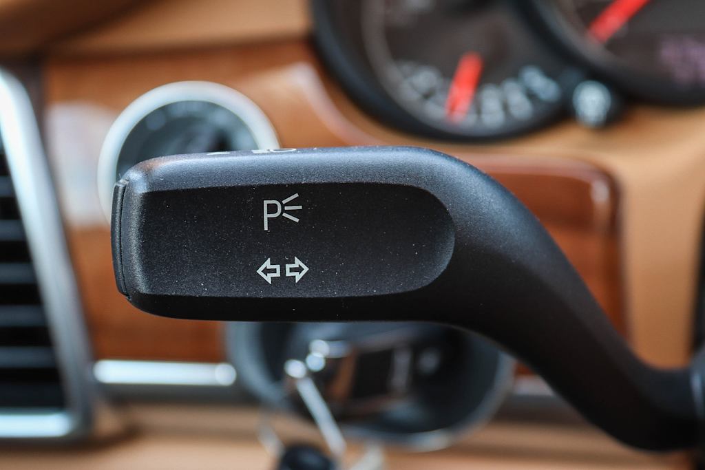 Thumbnail: 2011 Porsche Panamera - 28