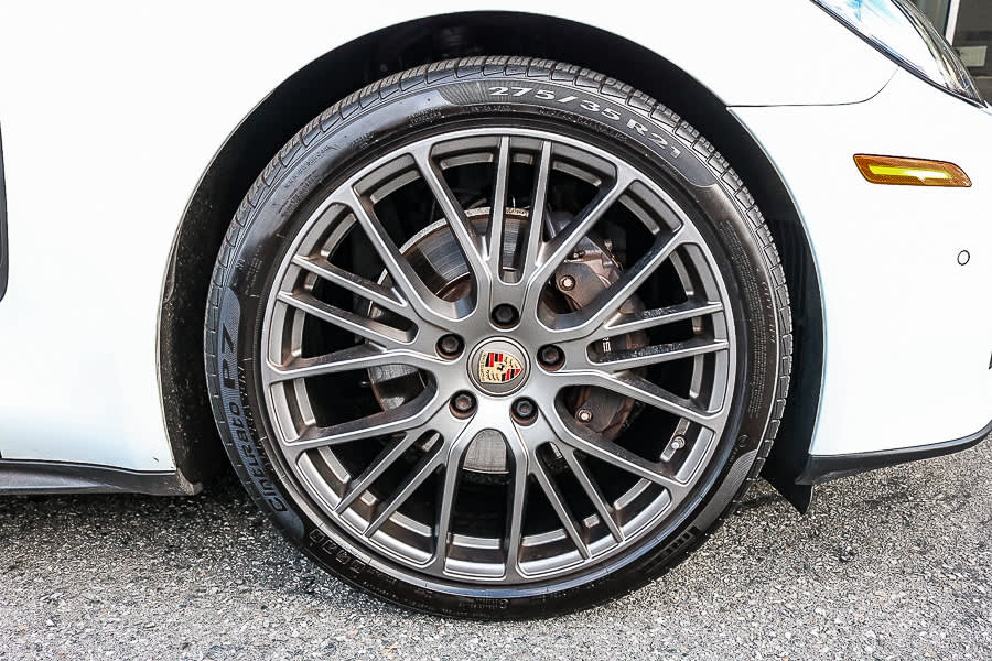 Thumbnail: 2023 Porsche Panamera - 24