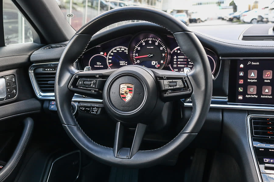 Thumbnail: 2023 Porsche Panamera - 12