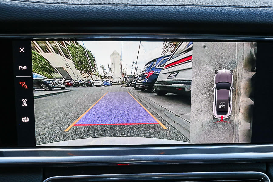 Thumbnail: 2023 Porsche Panamera - 39