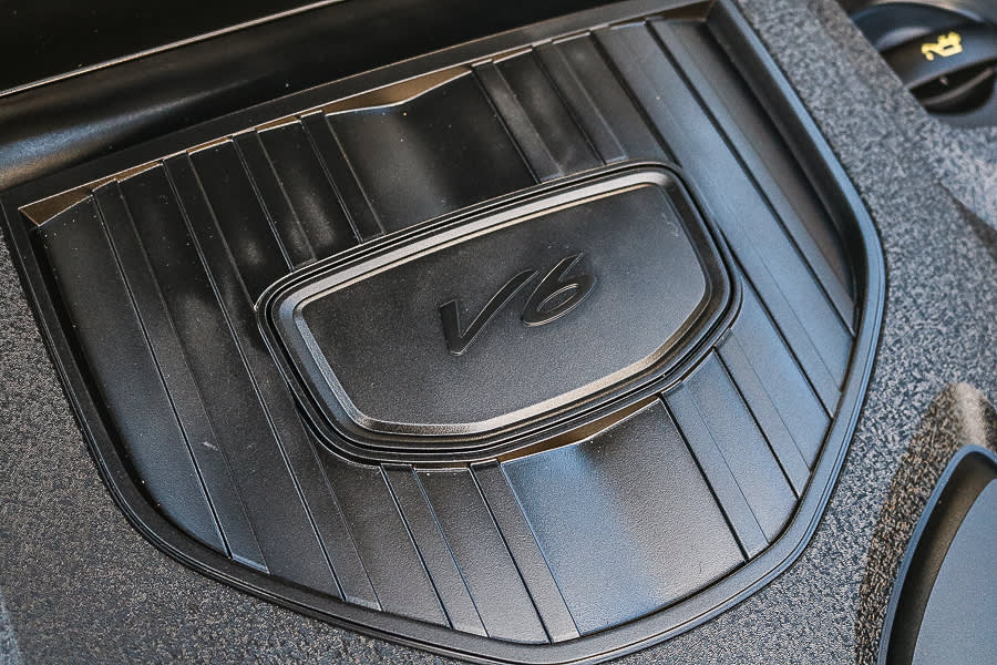 Thumbnail: 2023 Porsche Panamera - 44