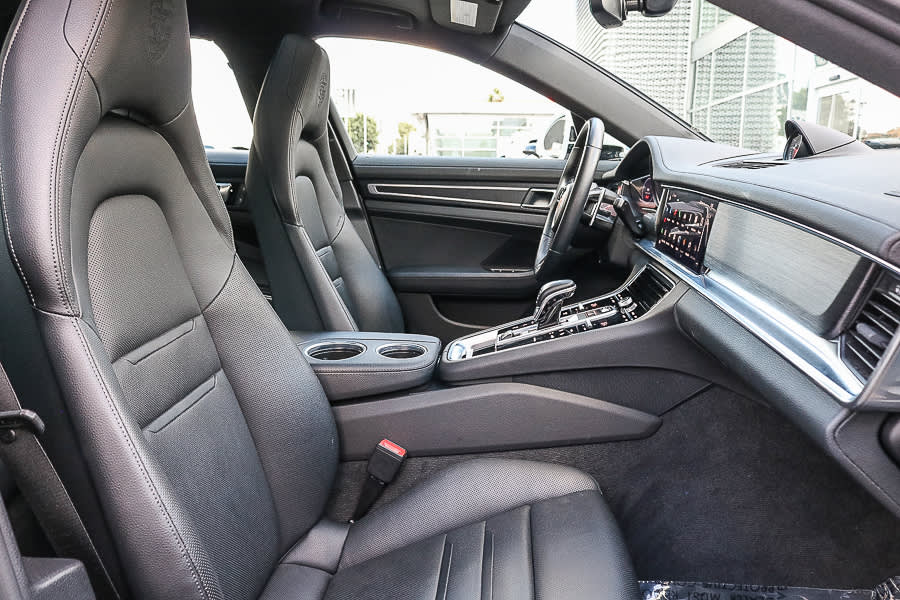 Thumbnail: 2023 Porsche Panamera - 9