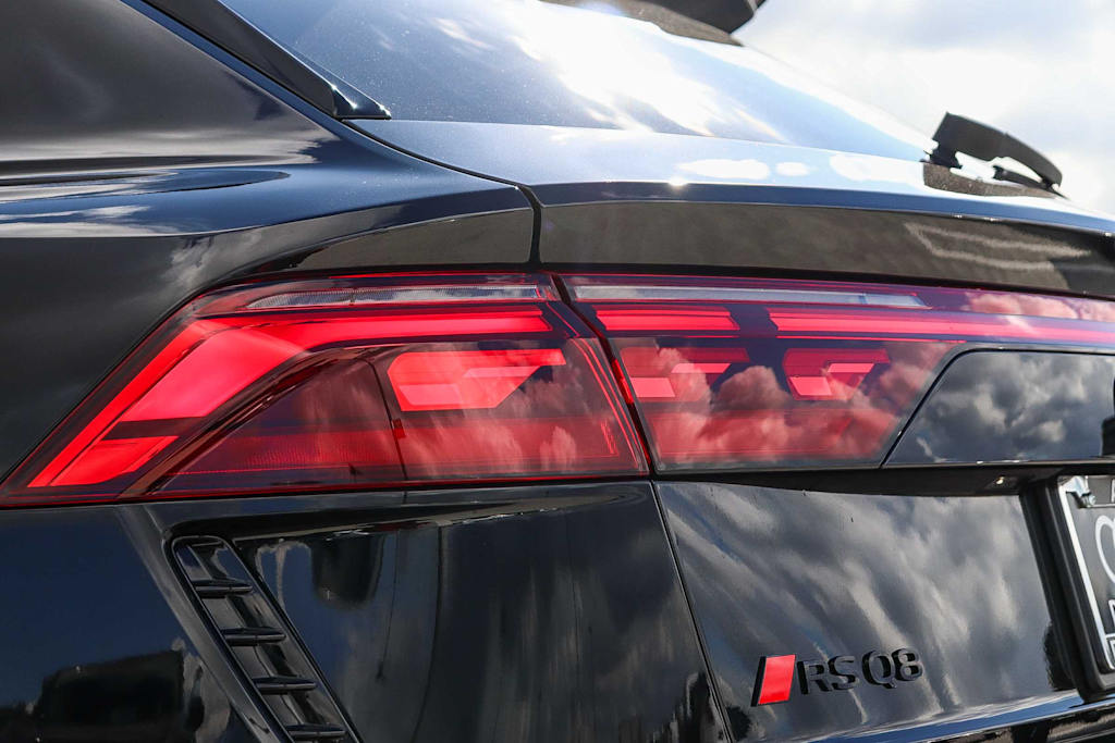 Thumbnail: 2026 Audi RS Q8 - 24