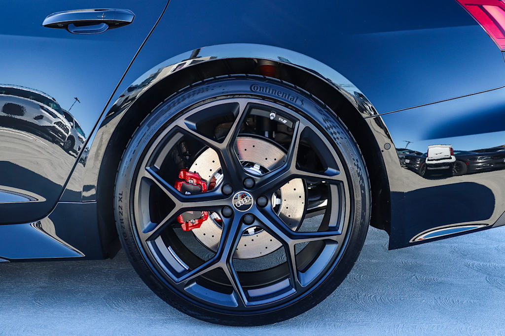 Thumbnail: 2026 Audi RS 6 - 7