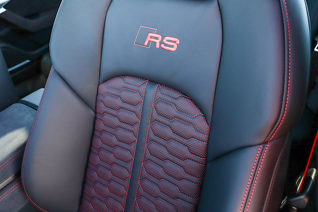 Thumbnail: 2026 Audi RS 6 - 11