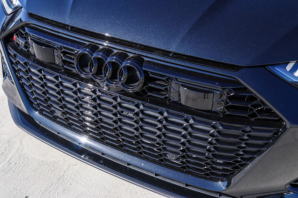 Thumbnail: 2026 Audi RS 6 - 22