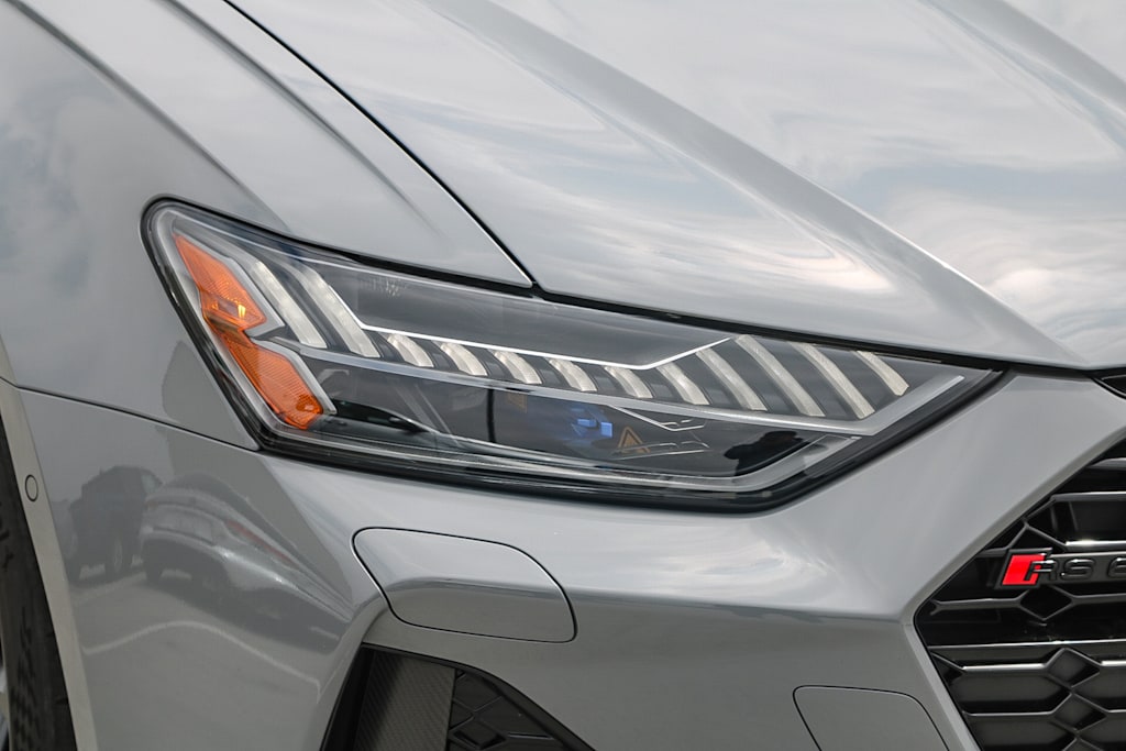 Thumbnail: 2025 Audi RS 6 - 20