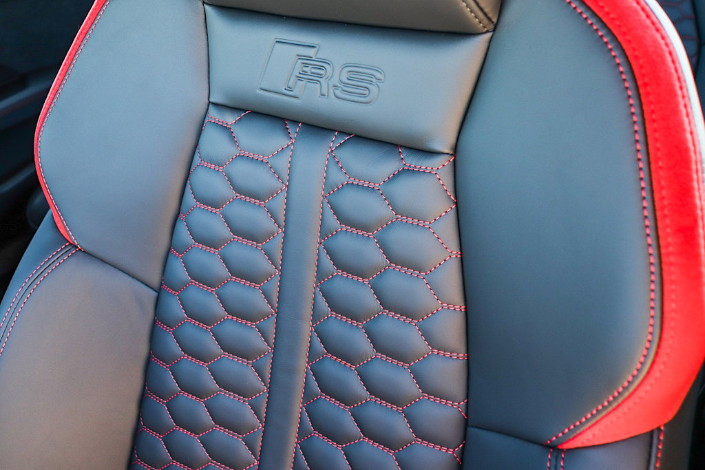 Thumbnail: 2026 Audi RS 3 - 18