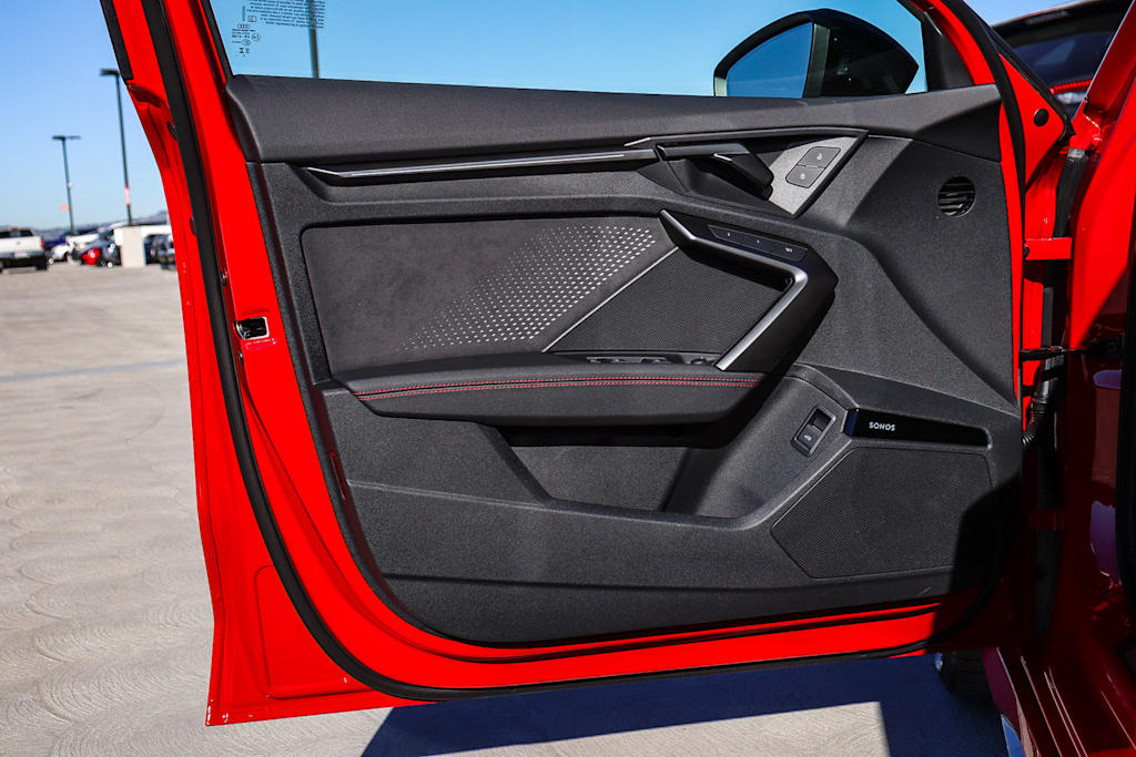 Thumbnail: 2026 Audi RS 3 - 31