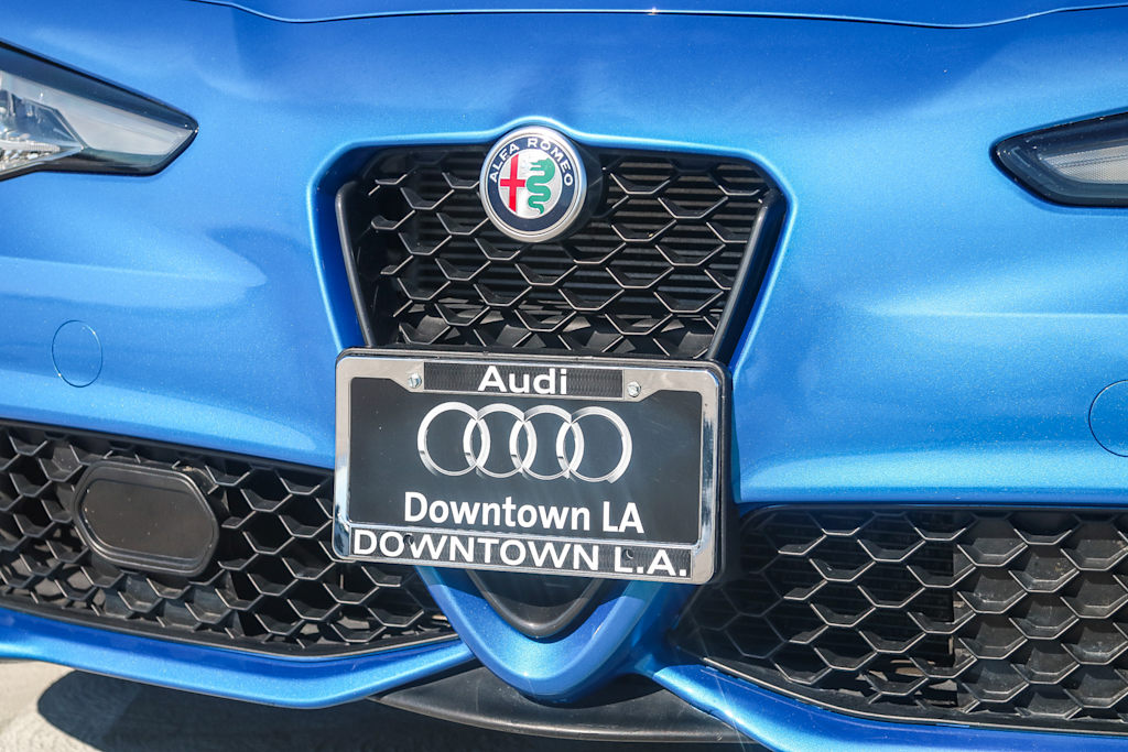Thumbnail: 2019 Alfa Romeo Giulia - 18