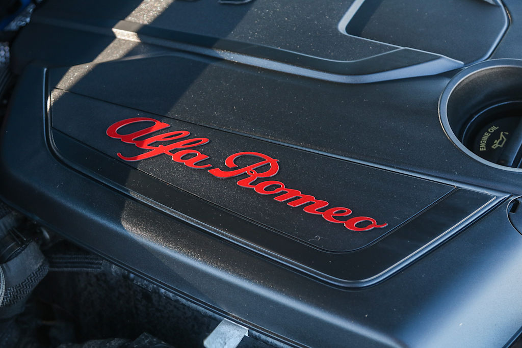 Thumbnail: 2019 Alfa Romeo Giulia - 40