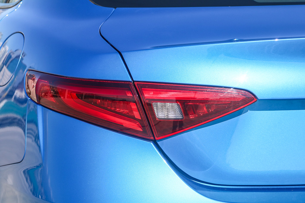 Thumbnail: 2019 Alfa Romeo Giulia - 23