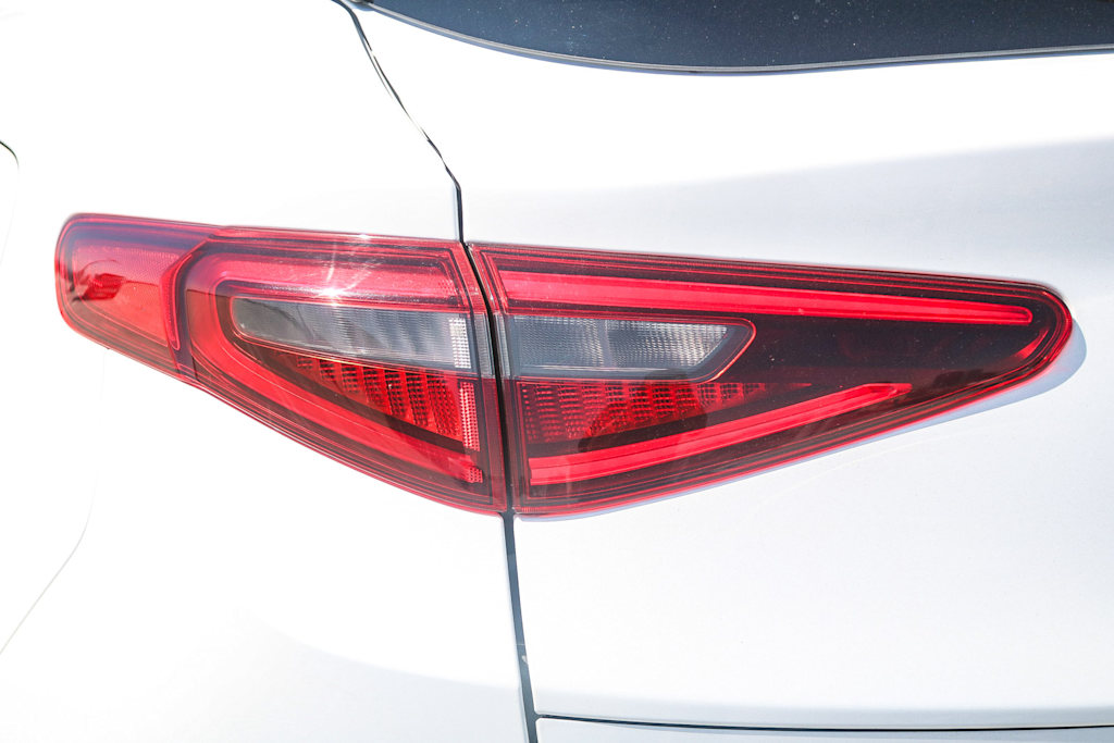 Thumbnail: 2023 Alfa Romeo Stelvio - 23