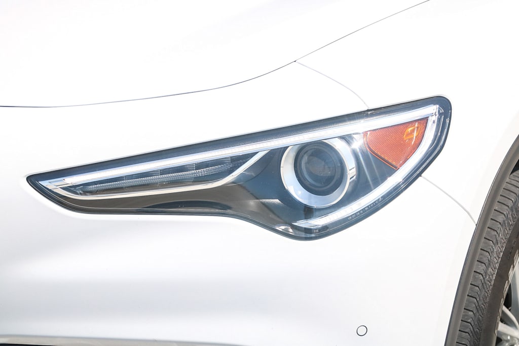 Thumbnail: 2023 Alfa Romeo Stelvio - 20