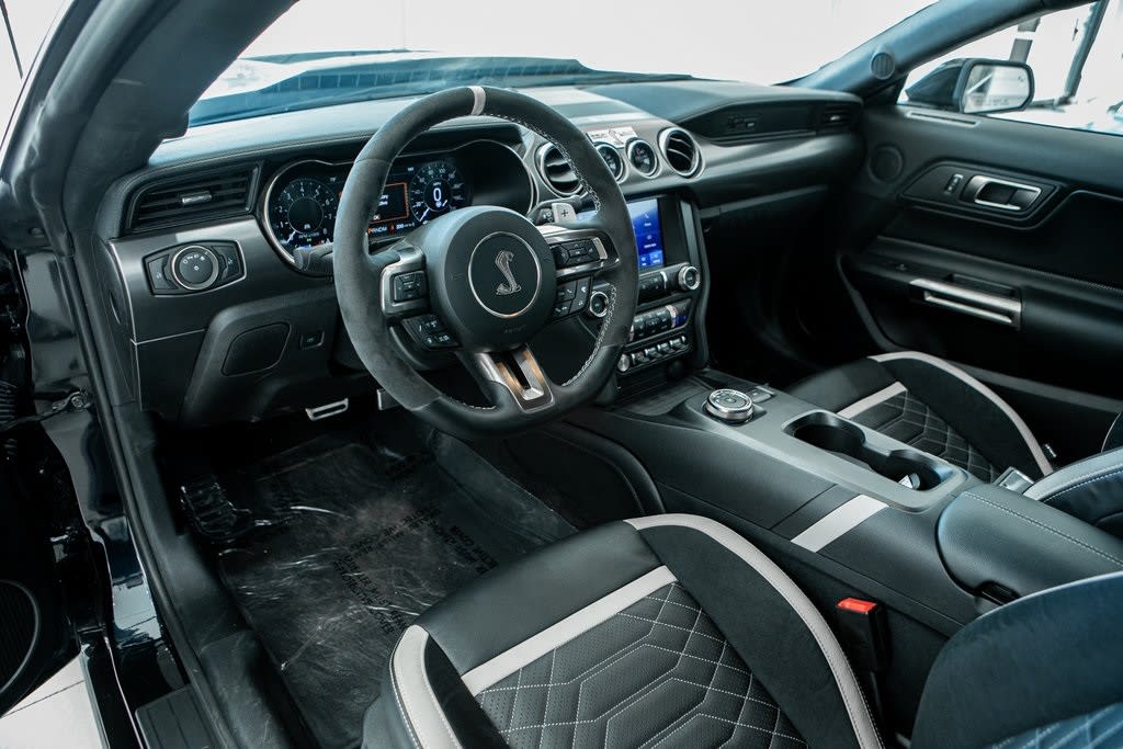2022 Ford Mustang GT 2
