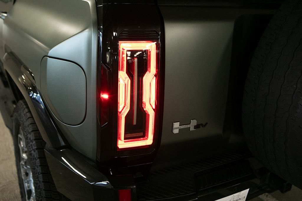 Thumbnail: 2024 GMC Hummer EV - 30
