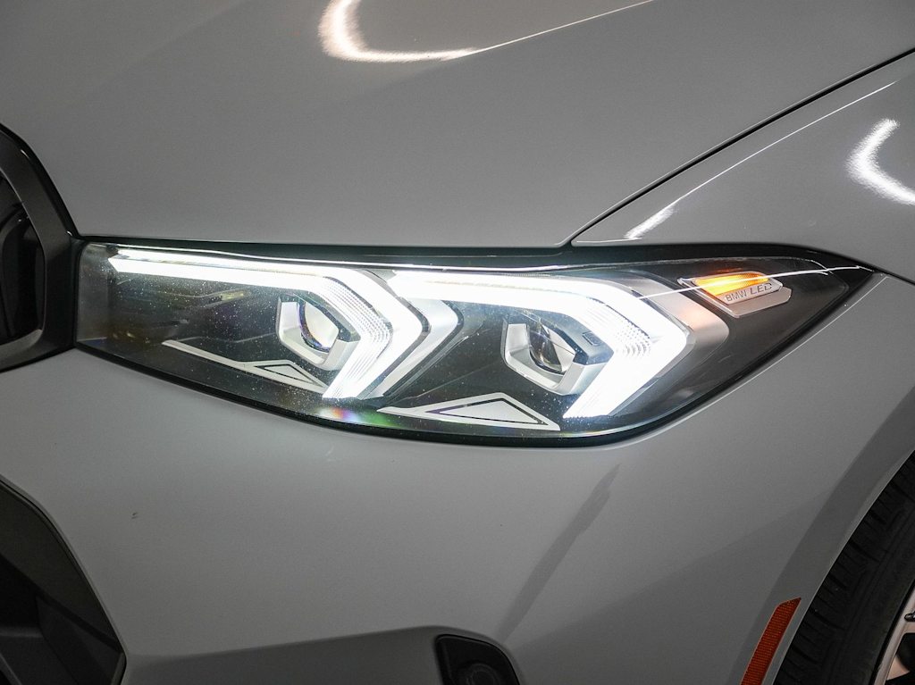 Thumbnail: 2023 BMW 3 Series - 22