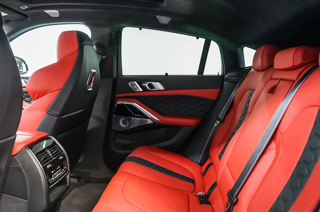 Thumbnail: 2025 BMW X6 - 12