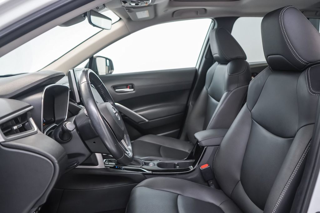 Thumbnail: 2023 Toyota Corolla Cross - 25