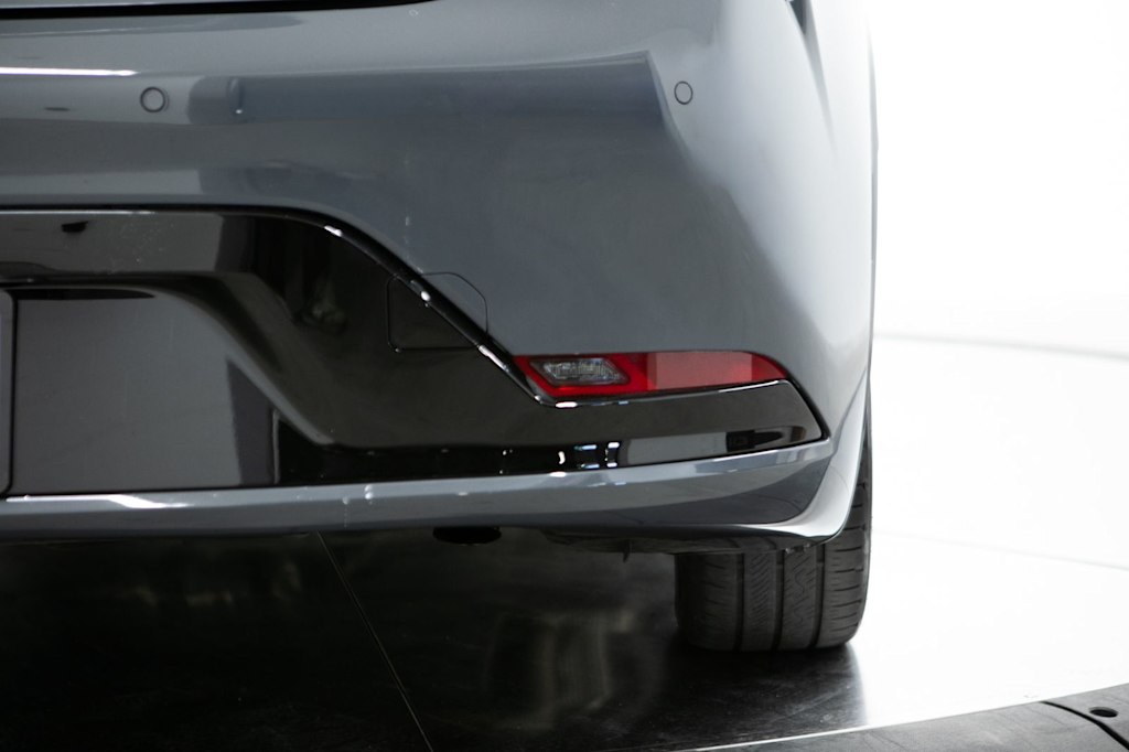 Thumbnail: 2023 Toyota Prius Prime - 33