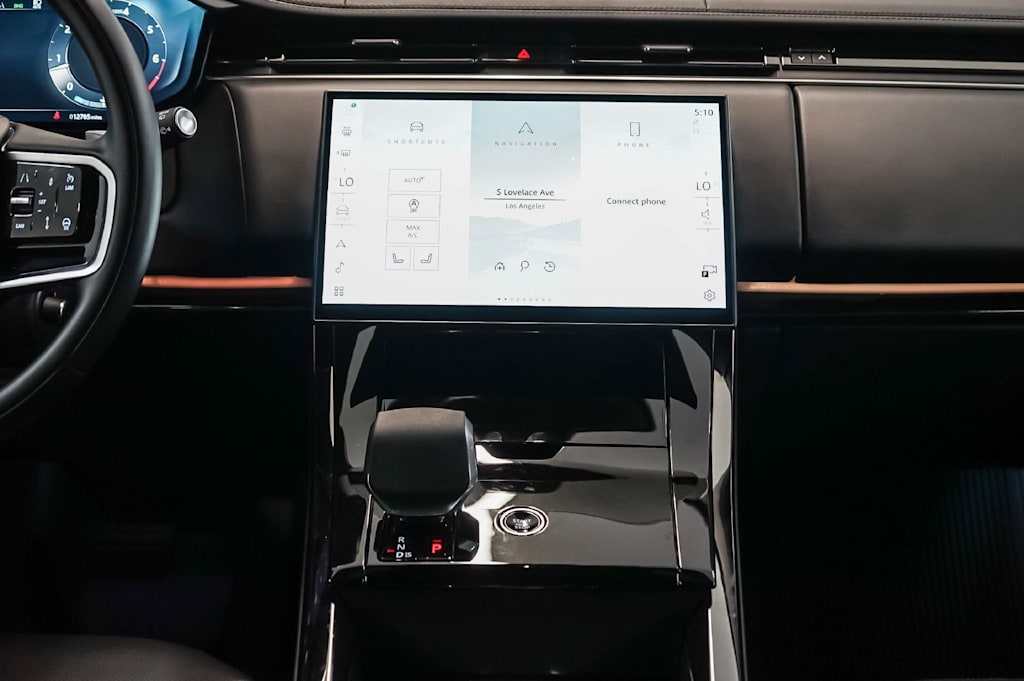 Thumbnail: 2025 Land Rover Range Rover Sport - 26