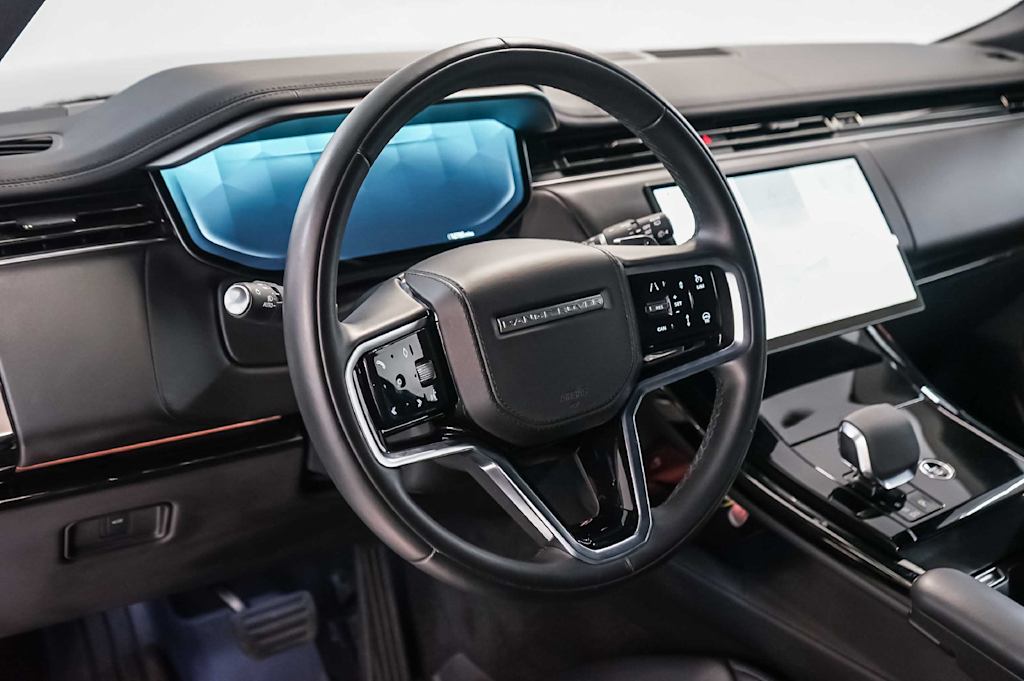 Thumbnail: 2025 Land Rover Range Rover Sport - 2