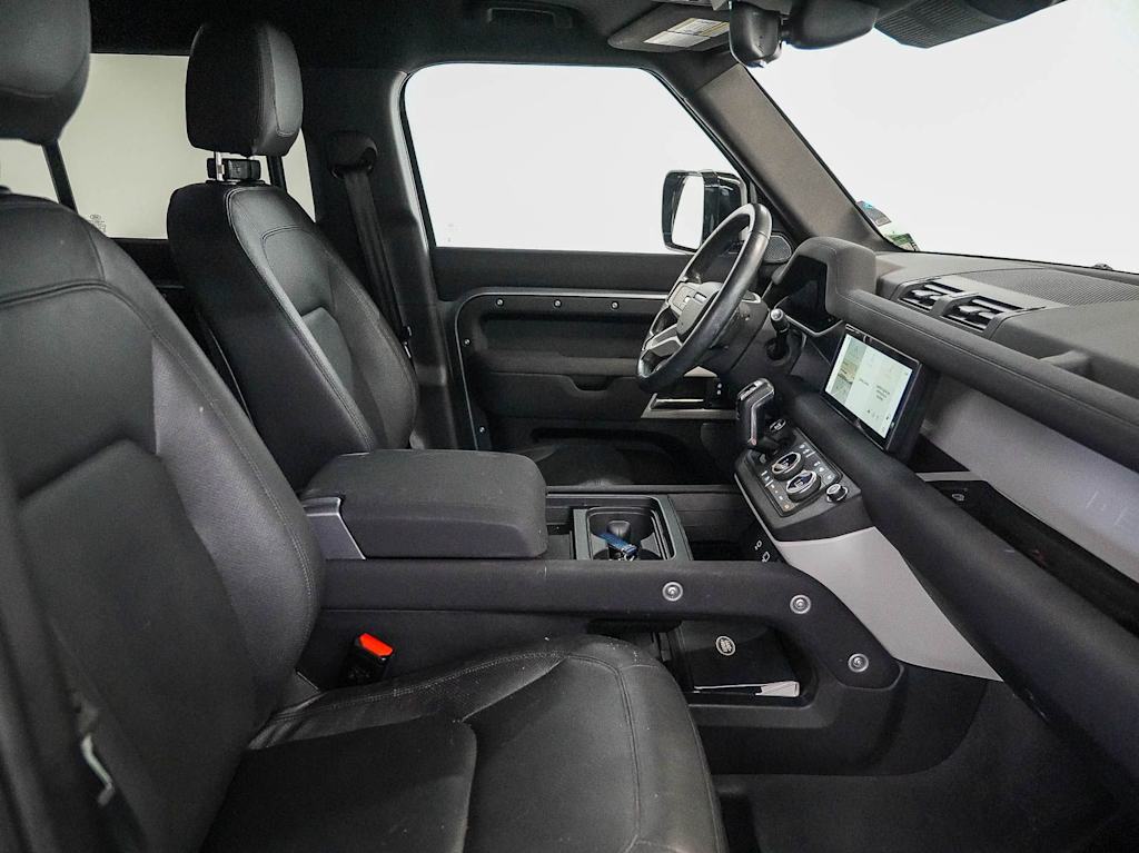 Thumbnail: 2023 Land Rover Defender - 10