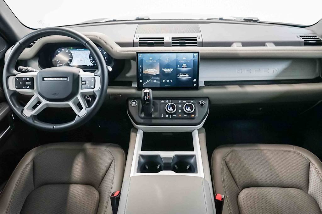 Thumbnail: 2025 Land Rover Defender - 10