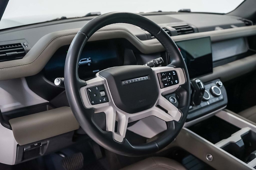 Thumbnail: 2025 Land Rover Defender - 2