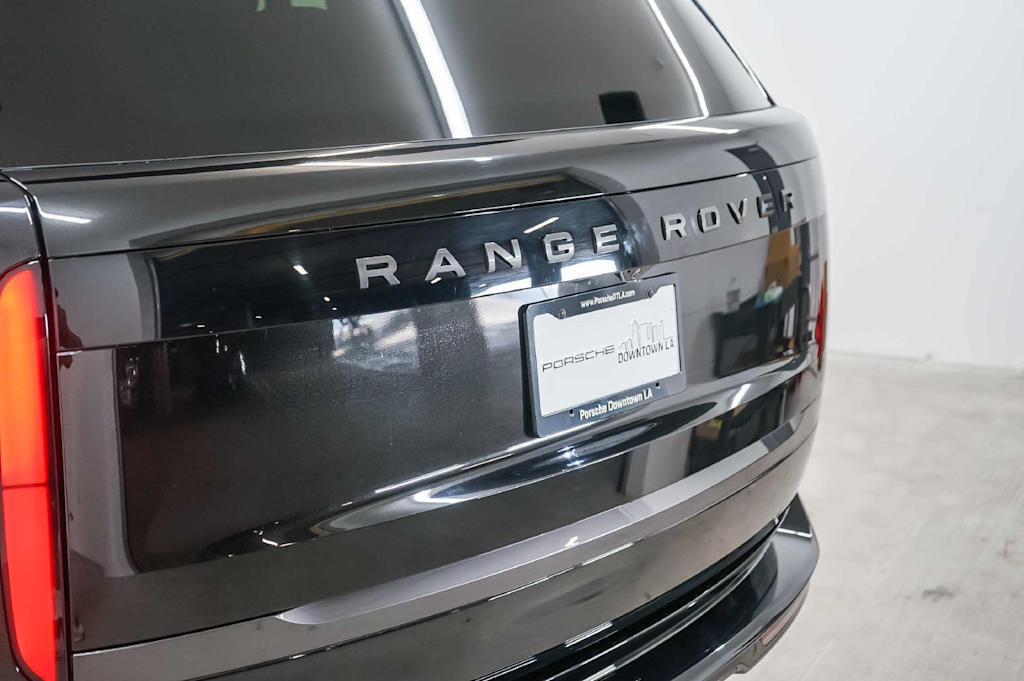 Thumbnail: 2025 Land Rover Range Rover - 7