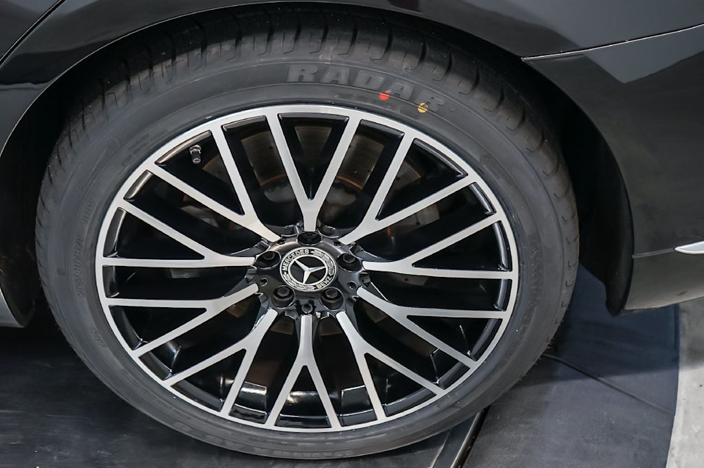 Thumbnail: 2025 Mercedes-Benz S-Class - 8