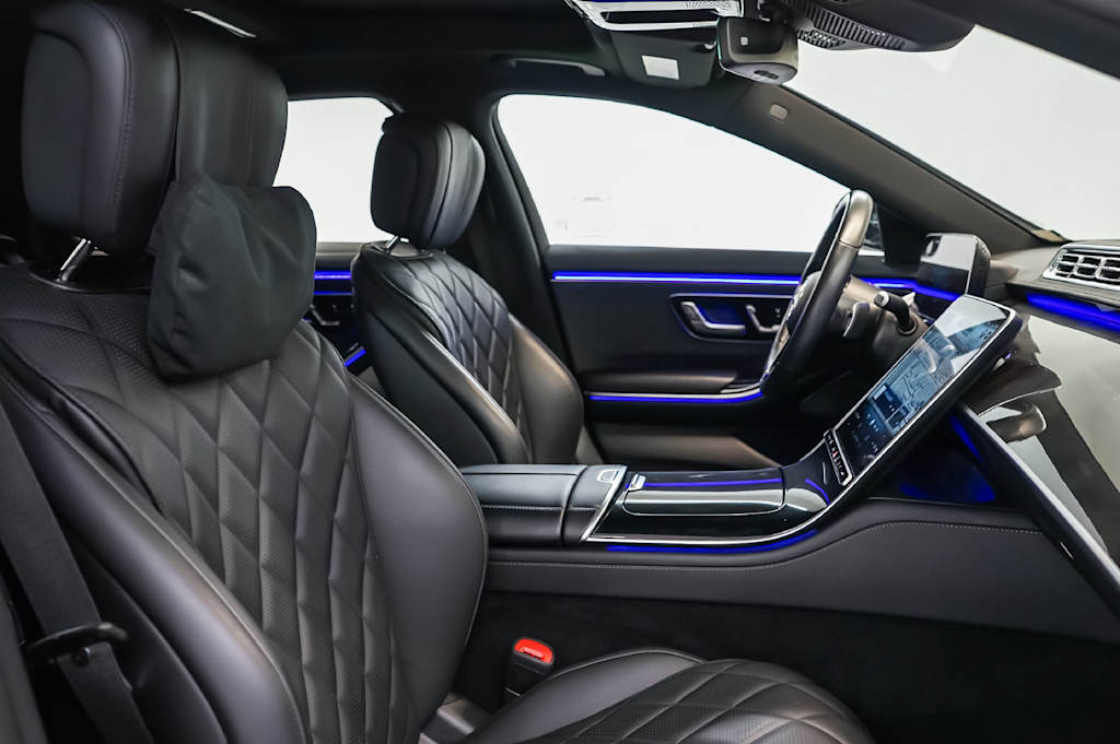 Thumbnail: 2025 Mercedes-Benz S-Class - 12